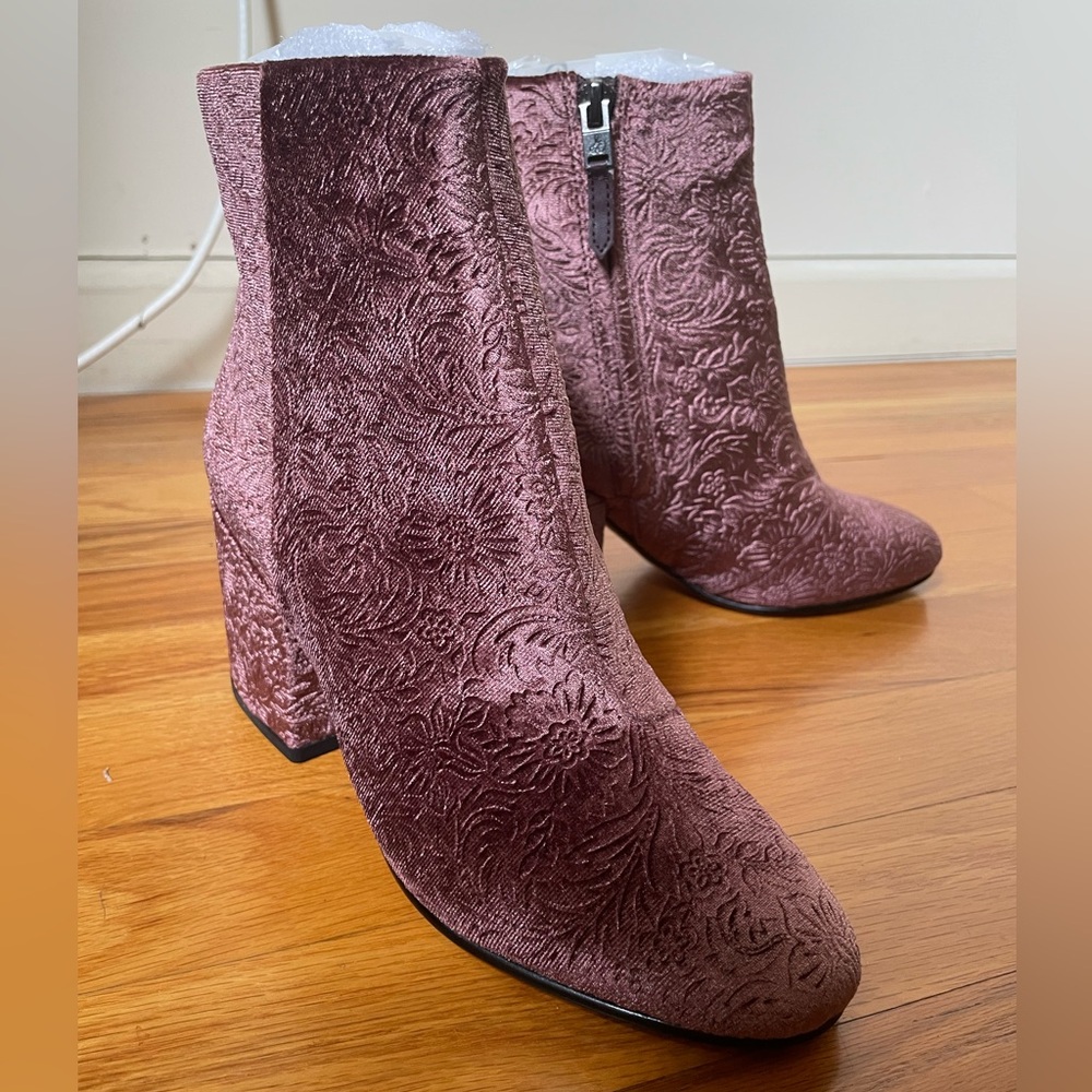 Sam Edelman Embossed Velvet Heeled Boots in Mauve